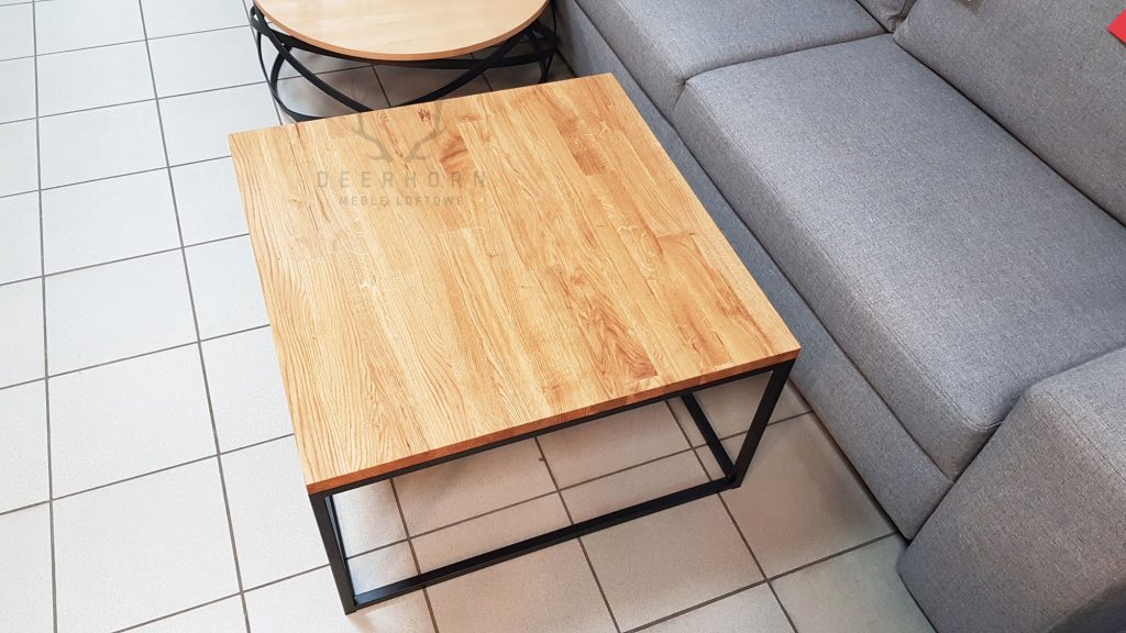 minimalistyczny stolik kawowy