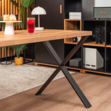 stół dębowy z czarnymi nogami X