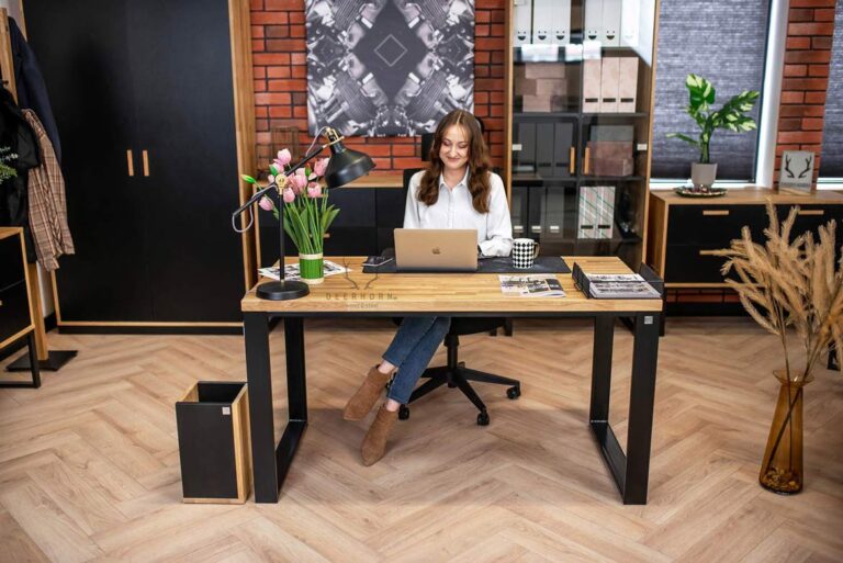 Biurko ergonomiczne do pracy loftowe