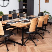 zestaw konferencyjny stół i krzesła biurowe