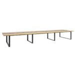 Rekordowy stół konferencyjny z drewnianym blatem 600x150cm