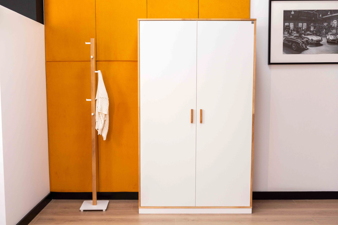 biala-szafa-dwudrzwiowa biała szafa dwudrzwiowa