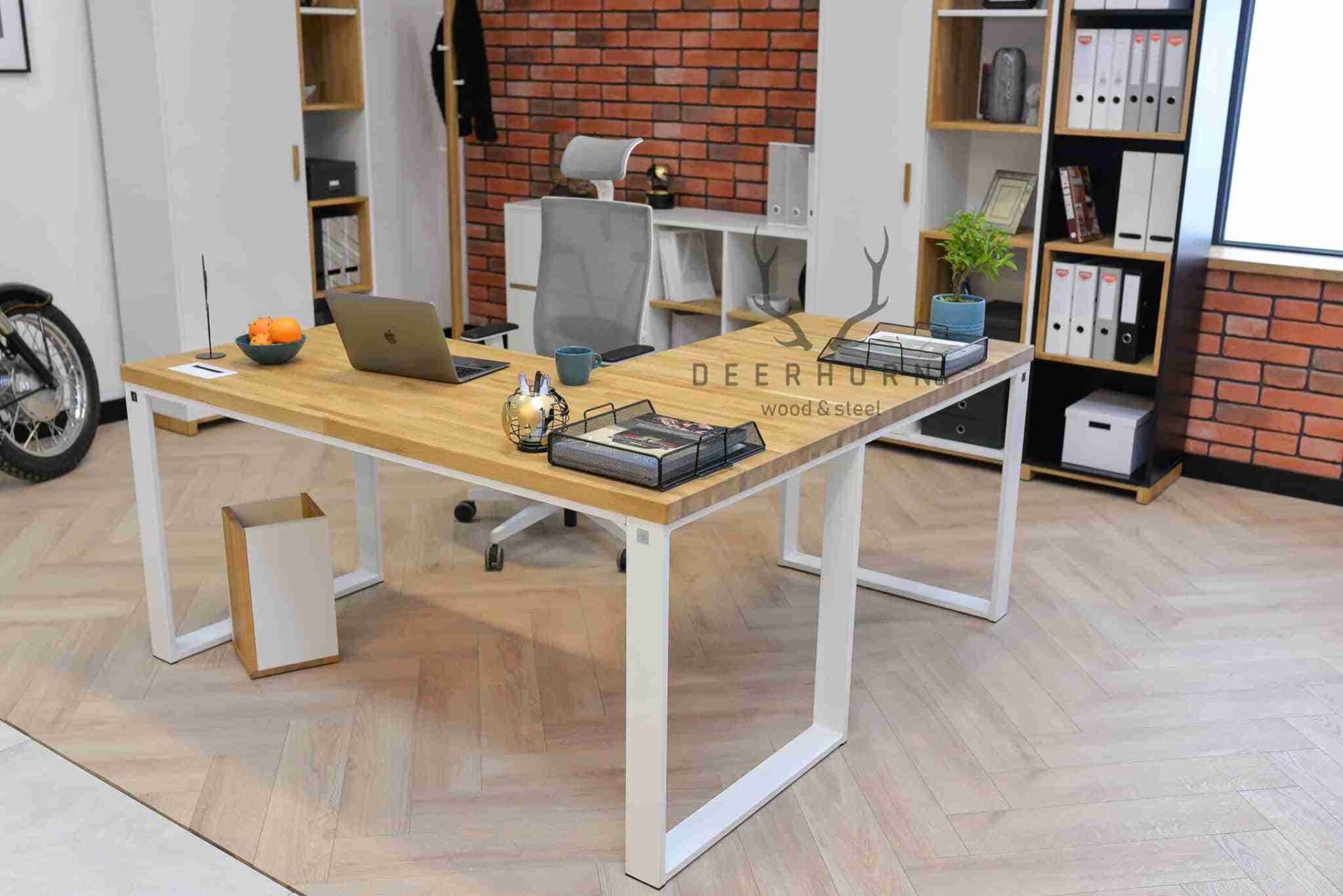 Białe biurko narożne loft, skandynawskie, industrialne.