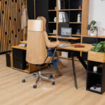 ergonomiczne biurko ze stanowiskiem pracy siedzącej