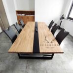 multimedialny stół konferencyjny