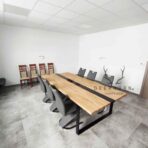 stół konferencyjny