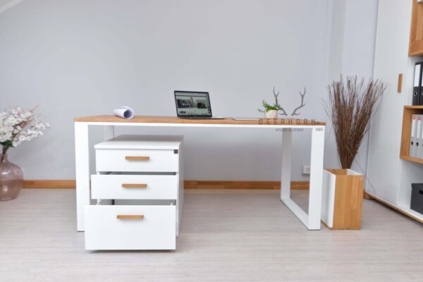 białe biurko loft