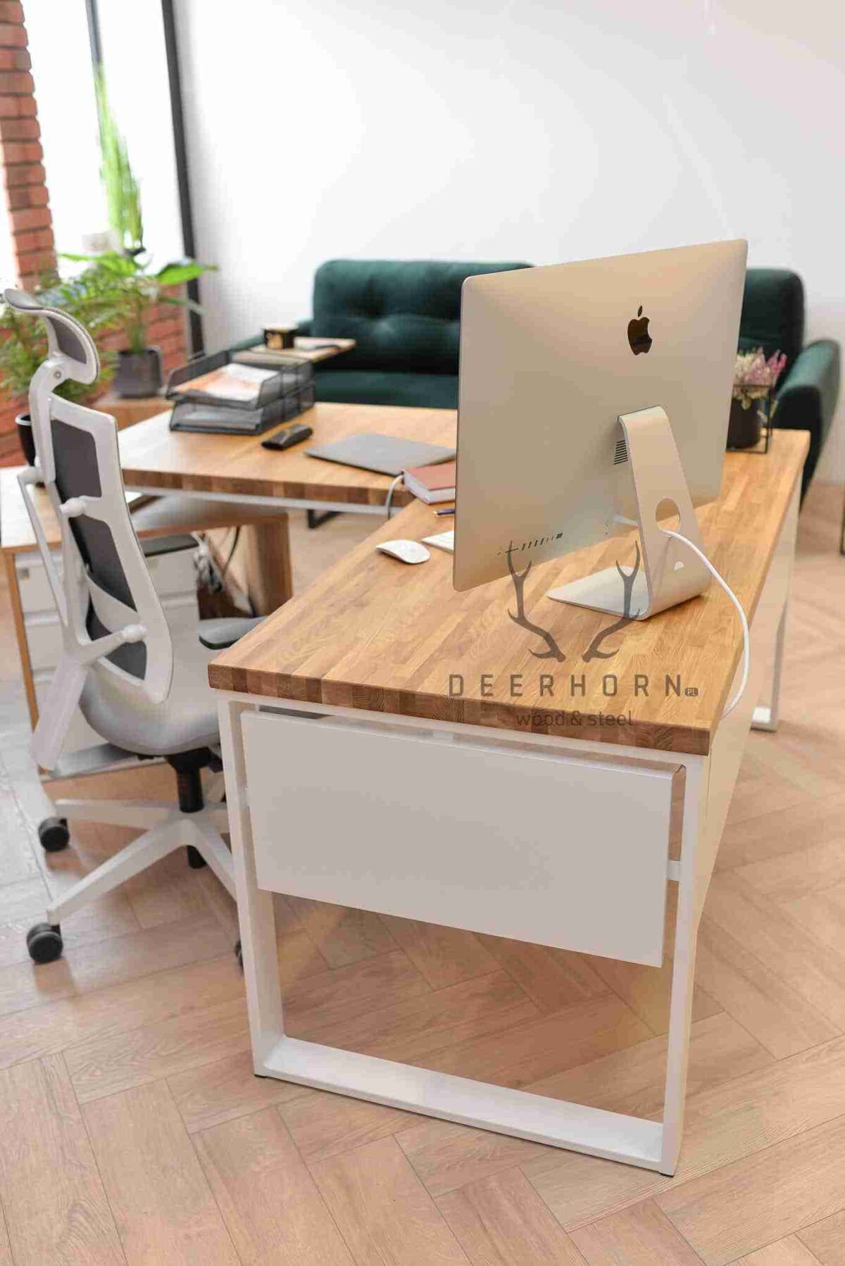 Białe biurko narożne loft office plus od Deerhorn meble