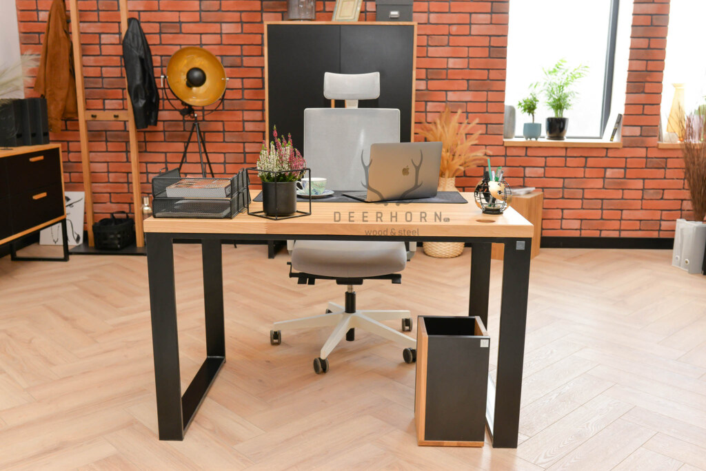 solidne biurko komputerowe