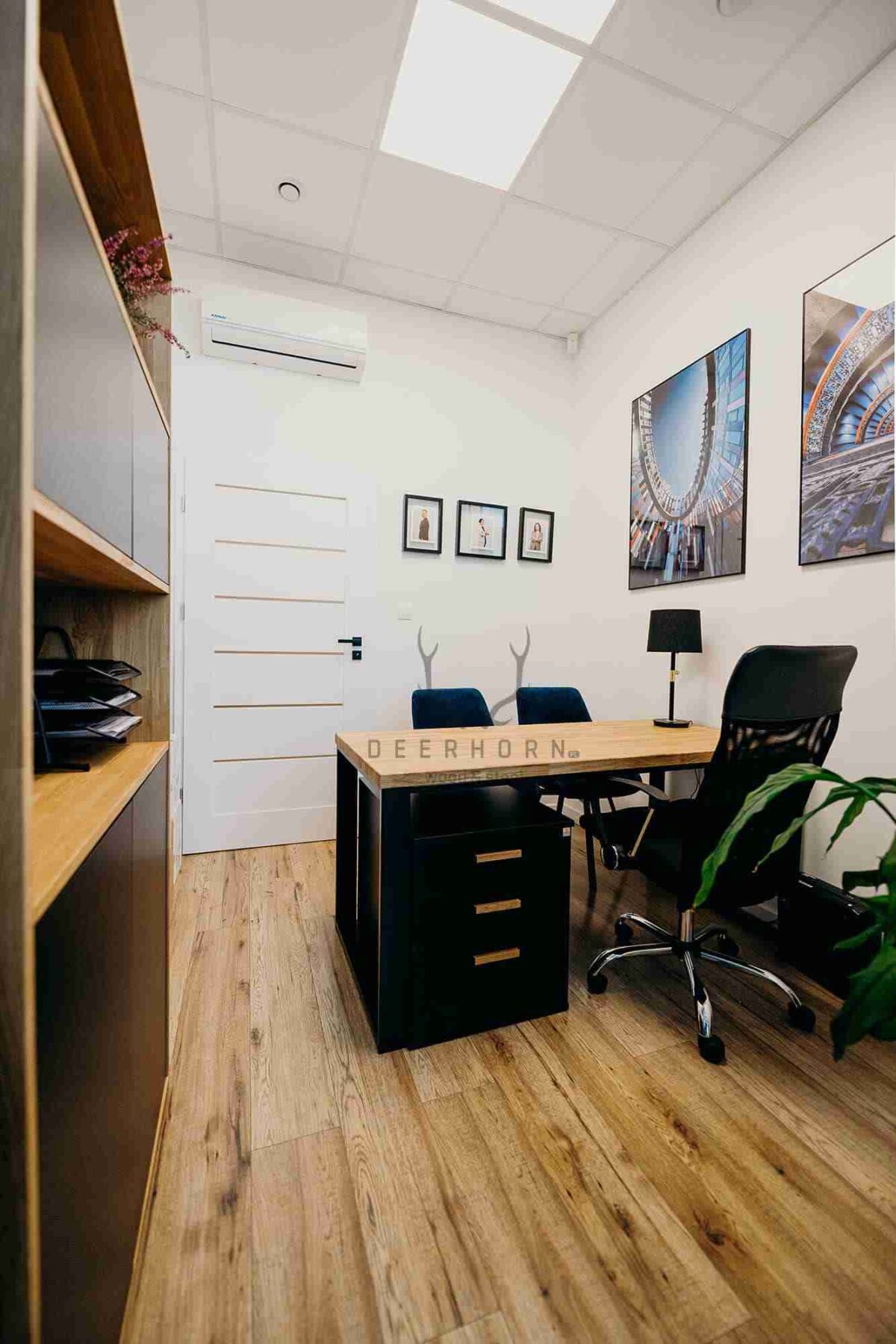 Biurko loft office z drewnianym blatem i kontenerem