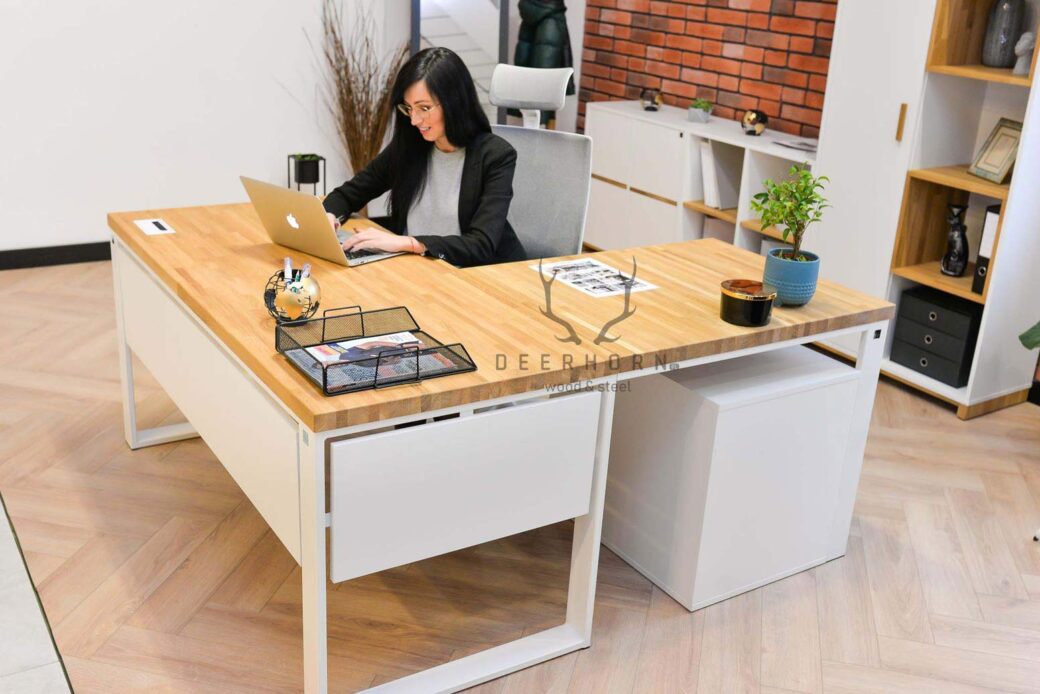 Biurko kobiece - meble biurowe, gabinetowe loft z drewna