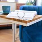 wsuwany stolik pod kanapę