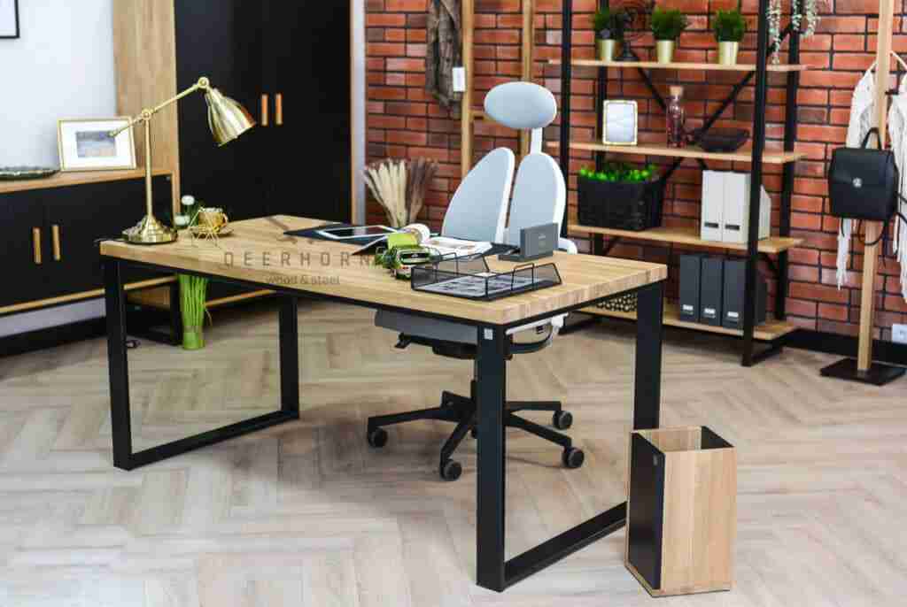 Modne biurko z drewnianym blatem loft | Deerhorn meble