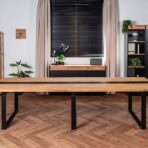 duży stół konferencyjny z litego drewna dębowego