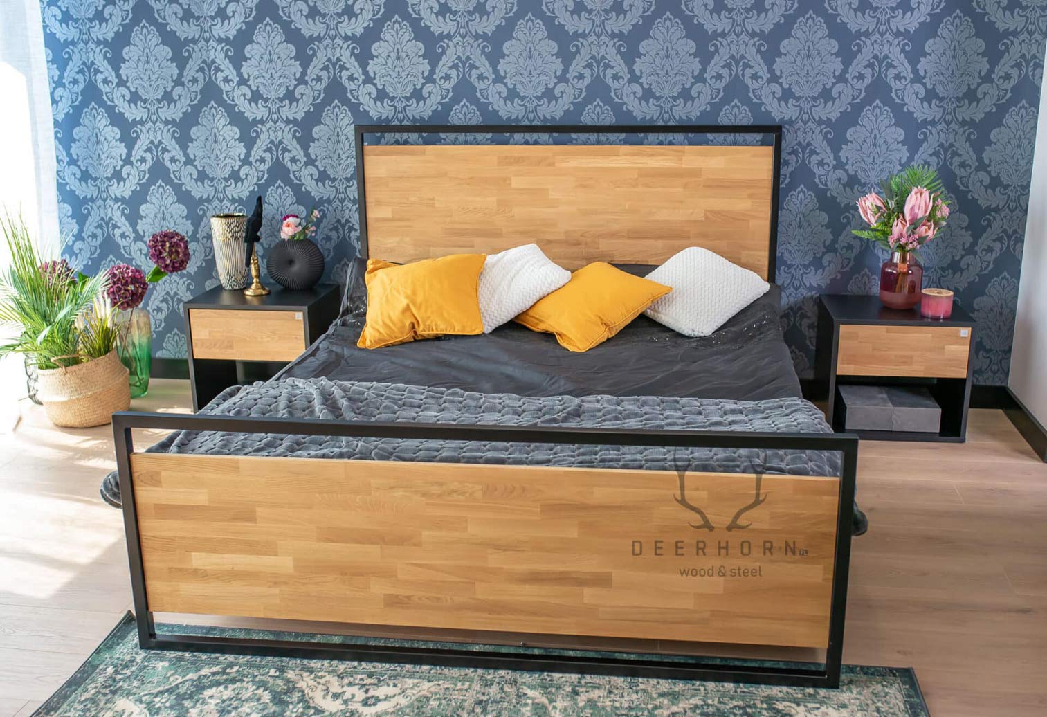 łóżko drewno metal