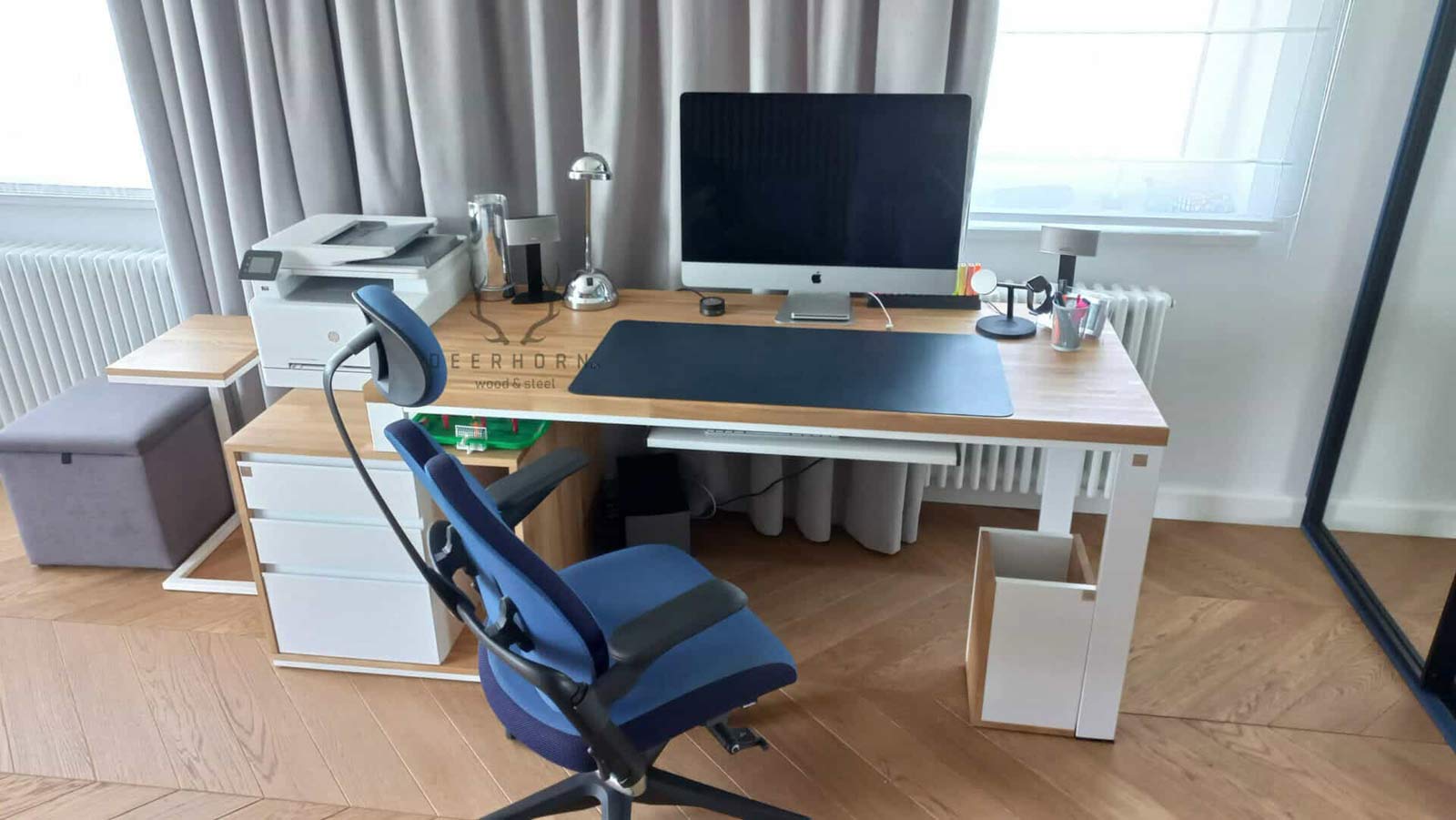 białe biurko do biura i domu