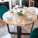 stół drewniany industrialny