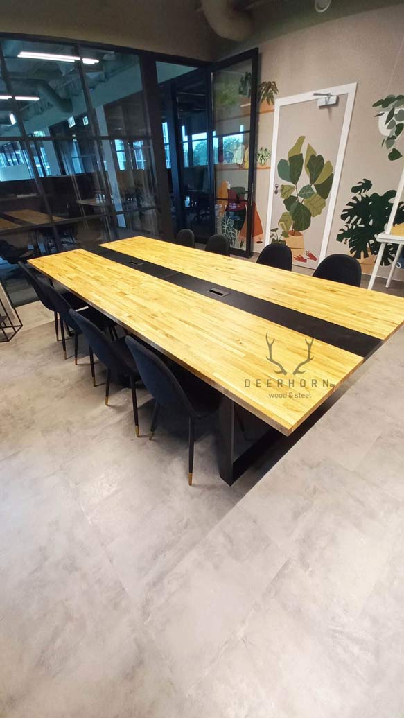 stół konferencyjny drewniany blat