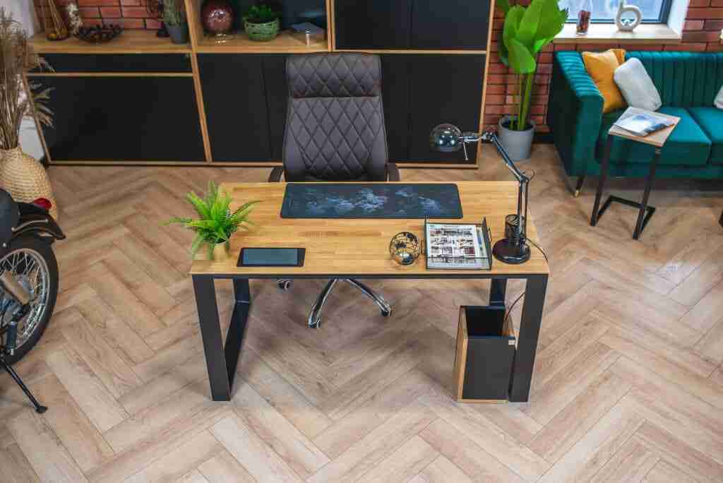 Klasyczne biurko z podciętym blatem 140x70 Loft Office Slim