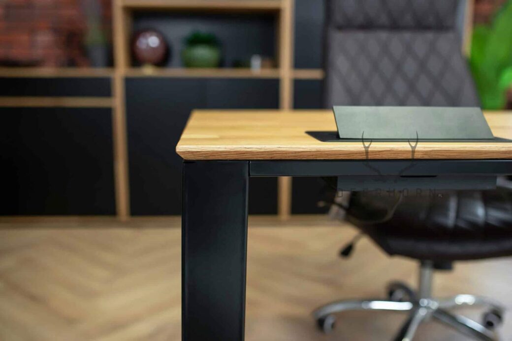 Klasyczne biurko z podciętym blatem 140x70 Loft Office Slim