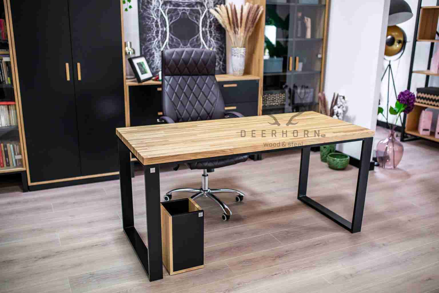 Biurko loft z drewnianym blatem na metalowych nogach 😍