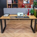 biurko drewno z metalem