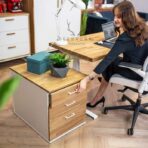 biurko elektryczne z kontenerkiem