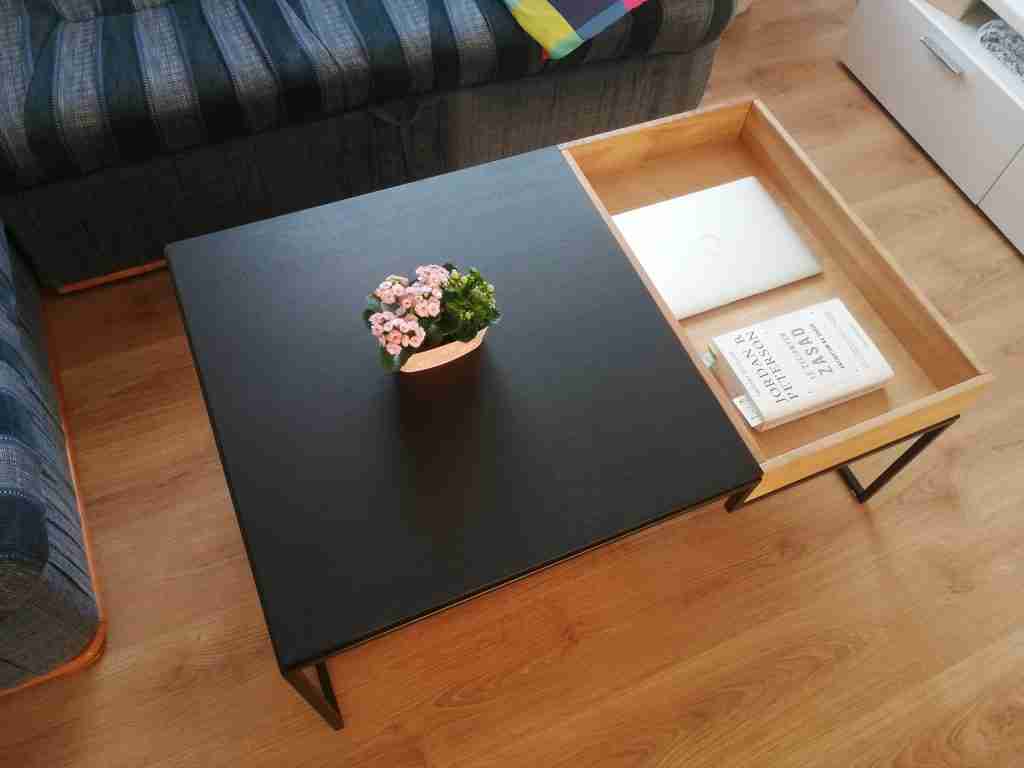 stolik prostokątny czarny