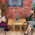 drewniany stolik kawowy