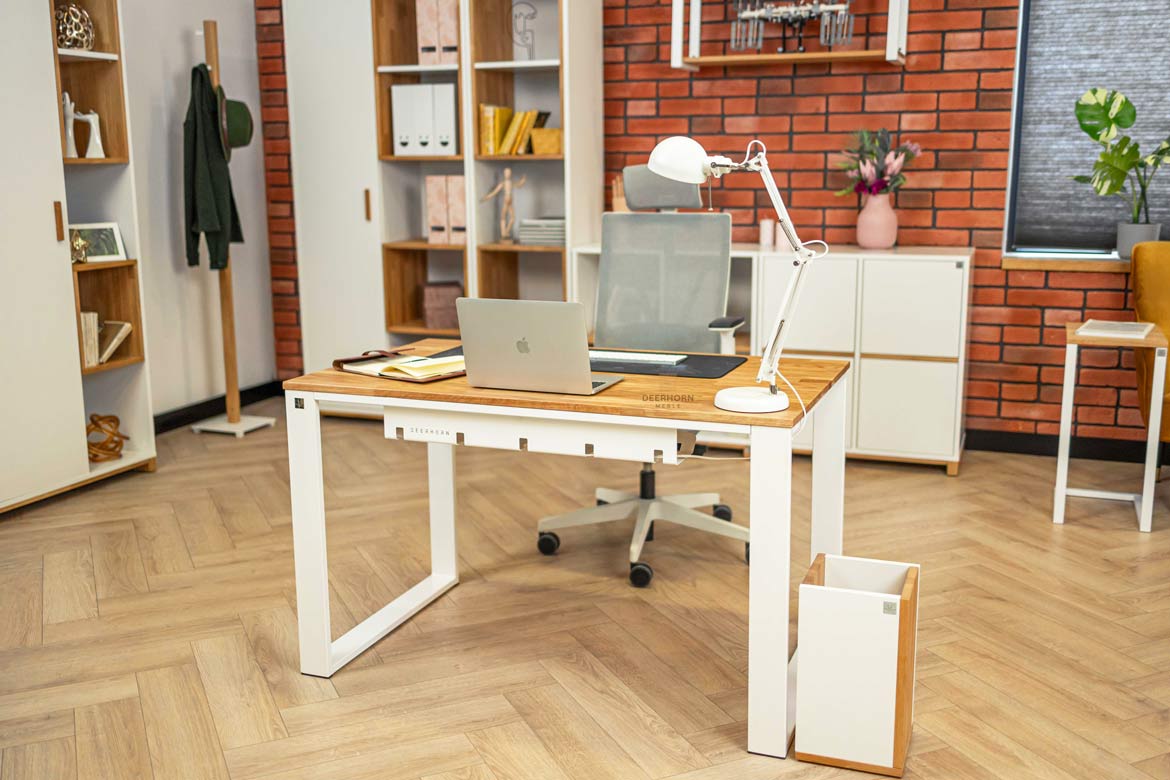 biurko małe z drewna metalu