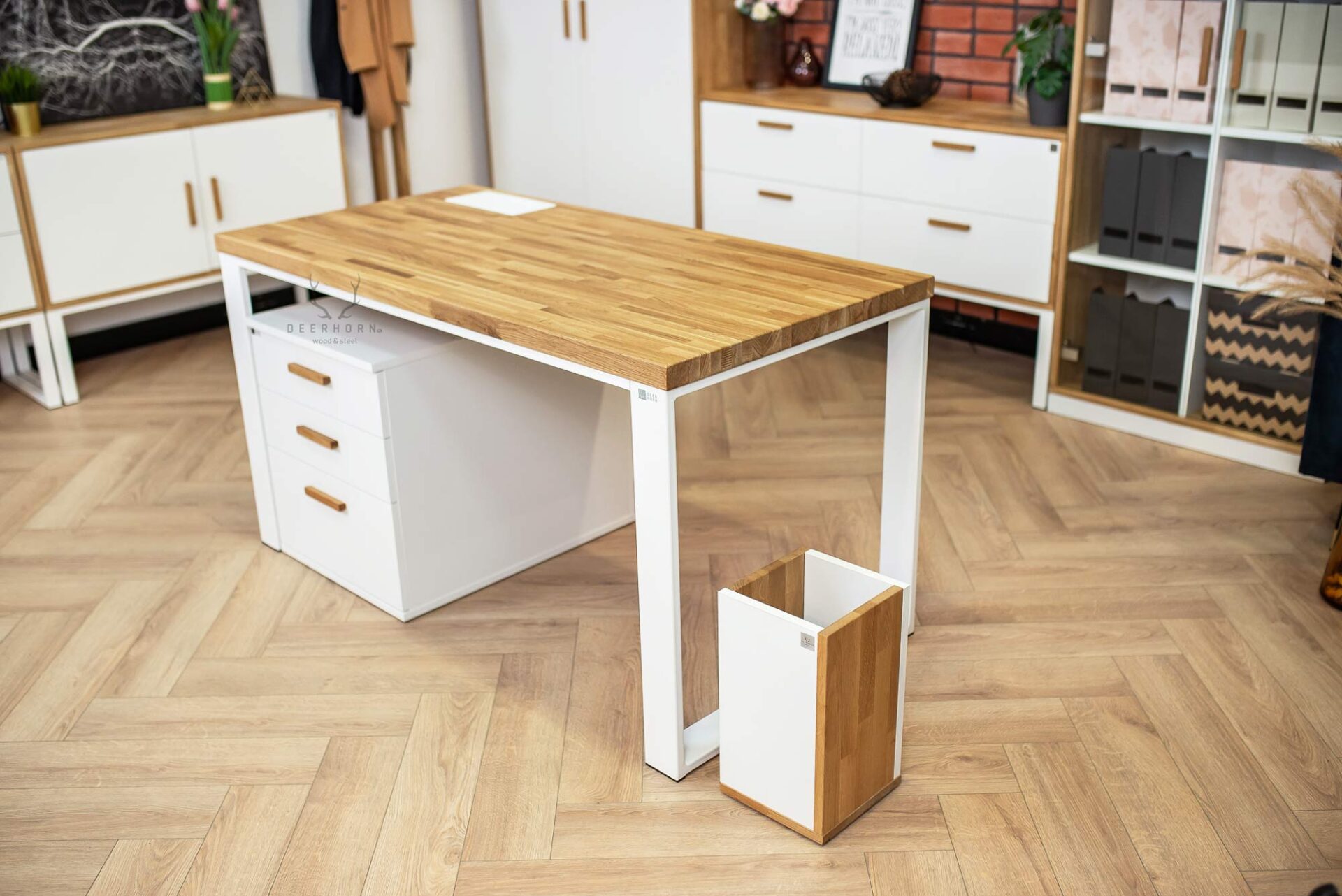 Schreibtisch und Rollcontainer weiß mit 3 Schubladen