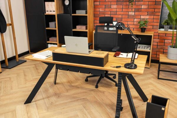biurko biurowe z nadstawką na laptopa