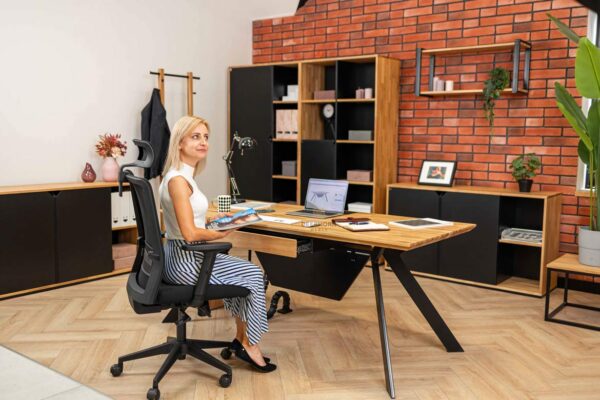 biurka drewniane nowoczesne