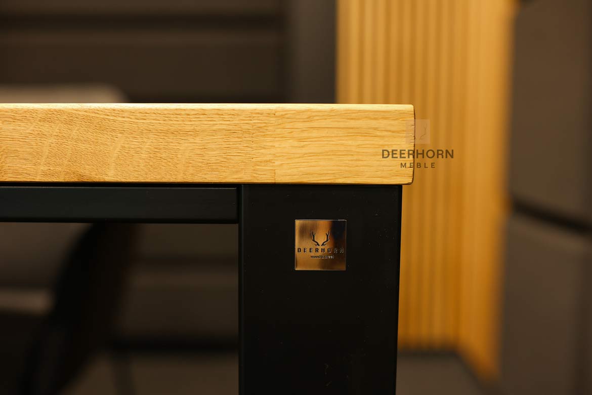 biurko drewniane Deerhorn