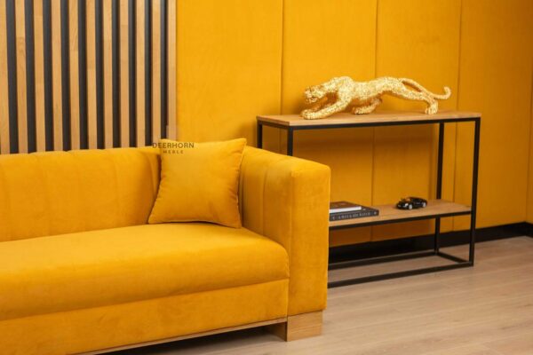 sofa dwuosobowa tapicerowana z poduszkami