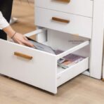 szafka biurowa z szufladami białymi