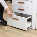 szafka z szufladami biała