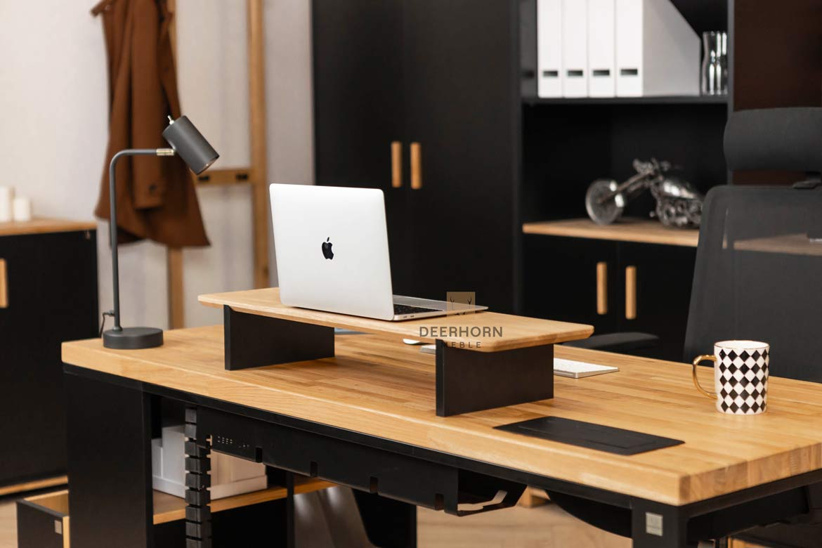 półka na biurko z drewna