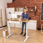 biurko dla osób pracujących na stojąco