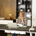 biurko do pracy biurowej