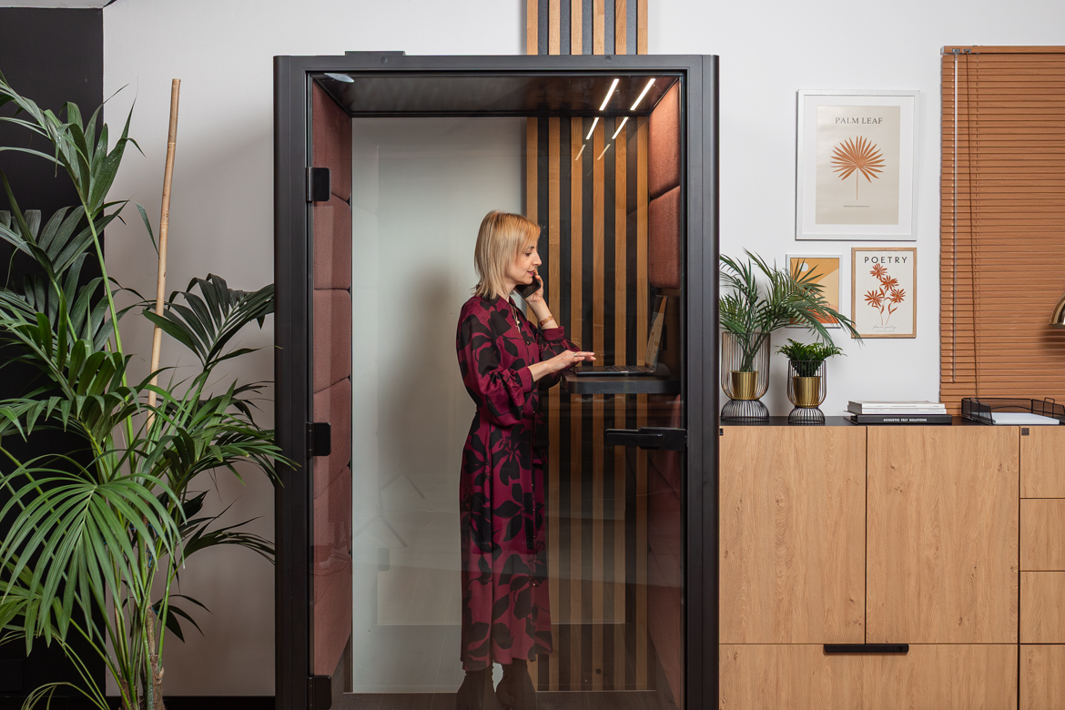 budka-akustyczna-do-rozmow-biznesowych budka akustyczna do rozmów biznesowych