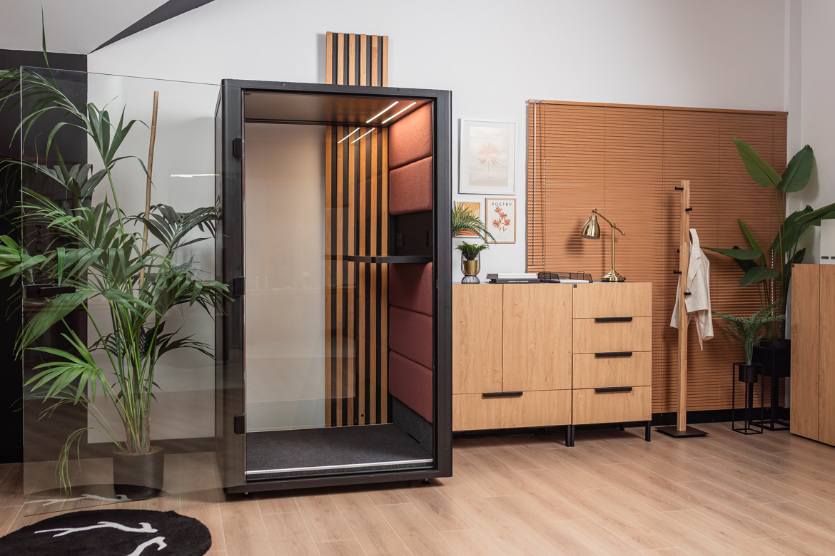 kabina-do-rozmow-zapewniajaca-prywatnosc kabina do rozmów zapewniająca prywatność