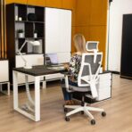 meble biurowe białe z hebanem