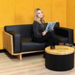 ryflowany stolik okrągły