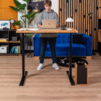 biurko młodzieżowe z regulacją wysokości