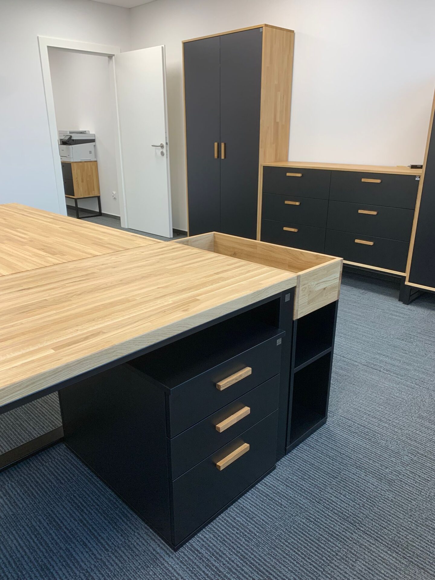 Obrazek #1 z Sebastian