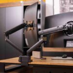 dwuramienny uchwyt do monitora