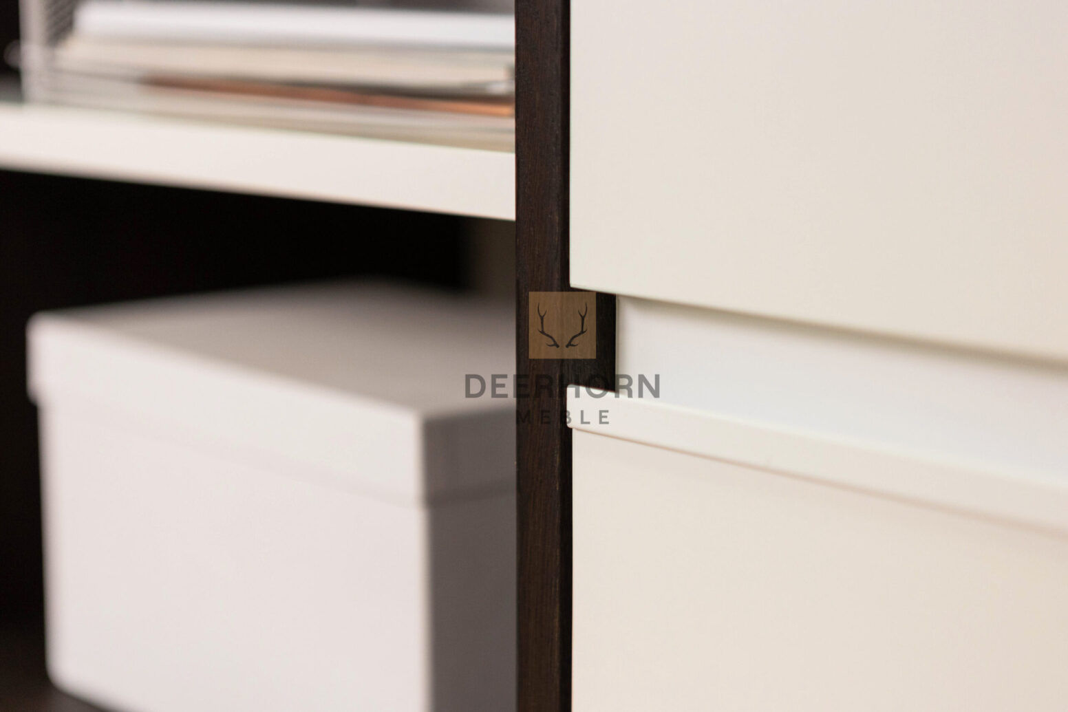 komoda z minimalistycznym designem komoda z minimalistycznym designem