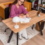 biurko-do-nauki-w-przytulnym-wnetrzu