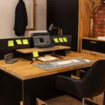 ergonomiczne biurko do biura